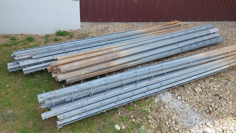 Słupki do siatki leśnej, słupkdo i winnicy, malin, siatka Leśna,