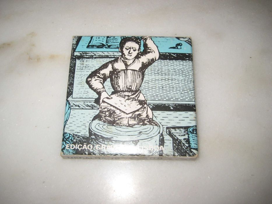 Medalha Bronze numerada ER.Banco Comercial Macau