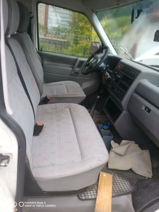 VW T4 Carawela Doka fotele pasy wnętrza
