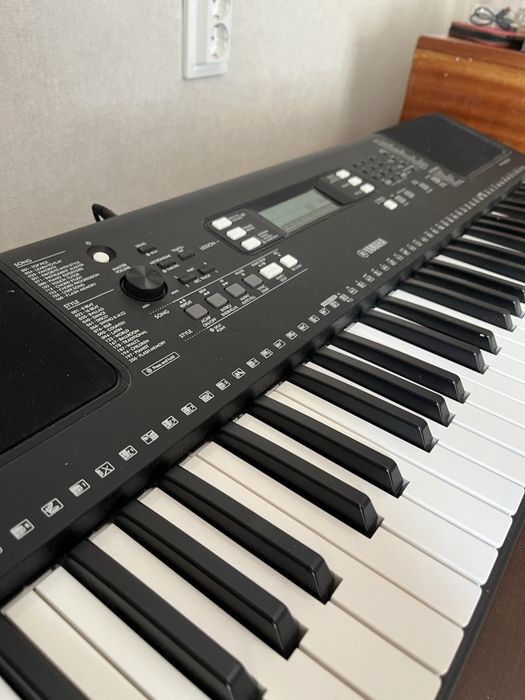 Синтезатор yamaha PSR-E373