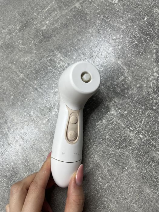 Щітка для глибокого очищення mary kay