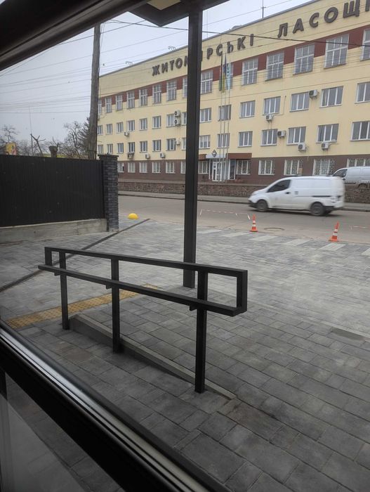 Комерційне приміщення на вул. Миколи Сціборського 33, площа 410 кв.м