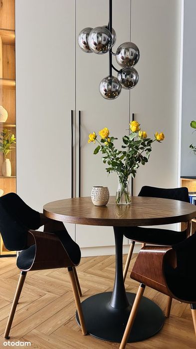 Mieszkanie w apartamentowcu z balkonem i windą