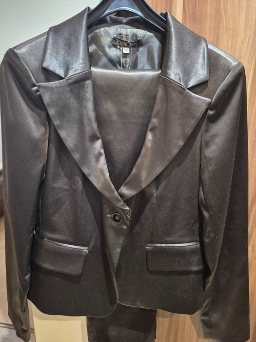 Komplet damski garnitur i spodnie r.m