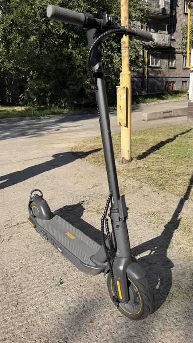 Електросамокат Ninebot G30 max