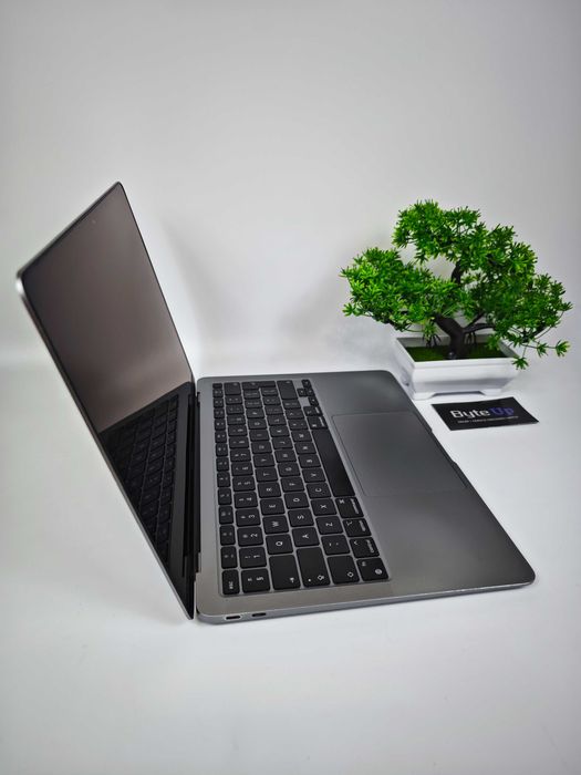 Apple MacBook Air 13 A2337 M1/8GB/256GB SSD/Space Gray