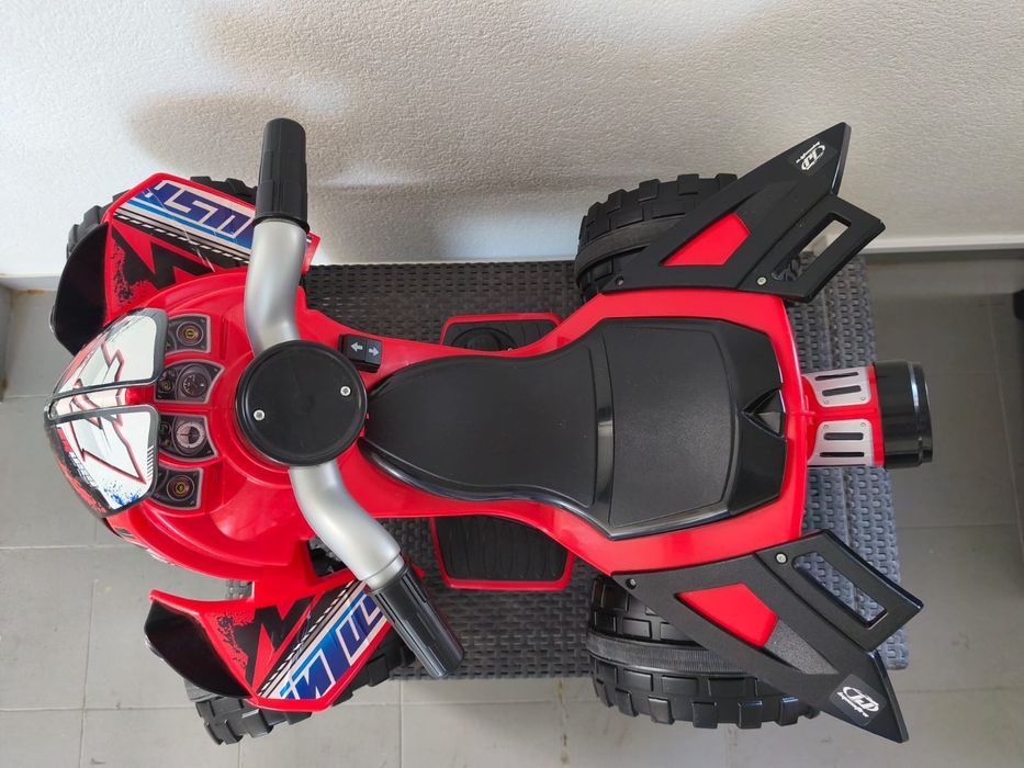MOTO4-  Elétrica 12v