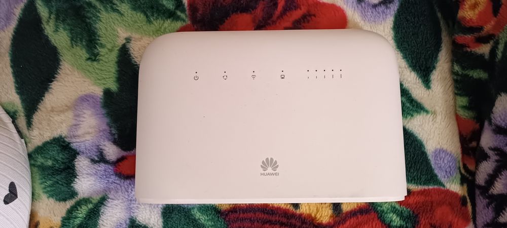 4ж lte wifi роутер Huawei b715