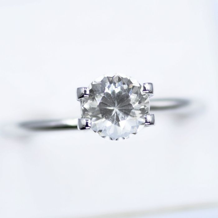 biały topaz na pierścionek 1,43ct