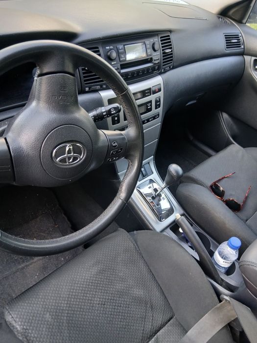 Vendo toyota corola