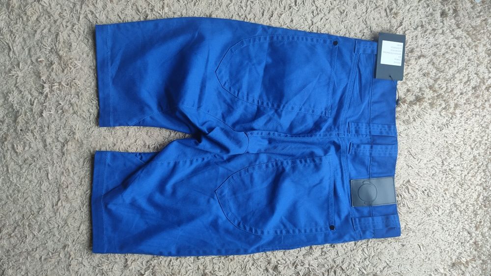 Ультрамодные шорты humor,новые,размер М