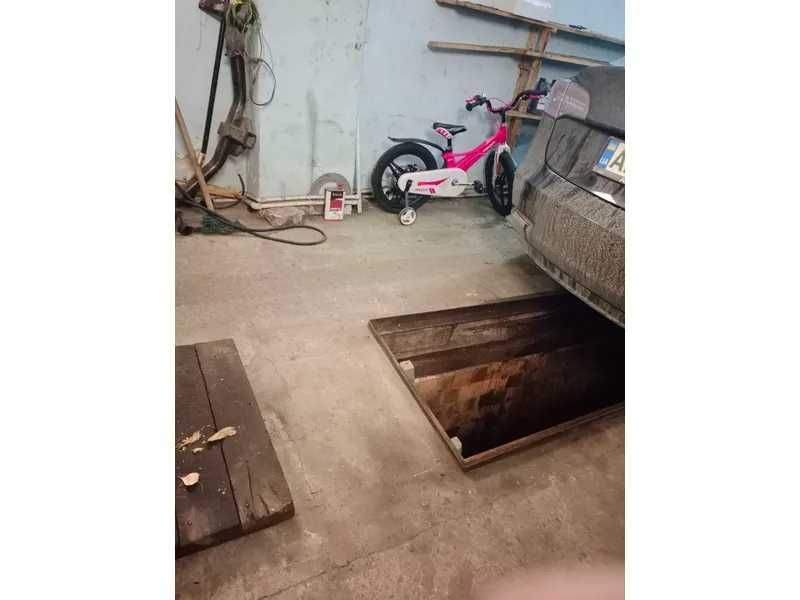 Капітальний гараж 43 м² з оглядовою ямою, вул. Медична, 5-А/8 - Вид 2