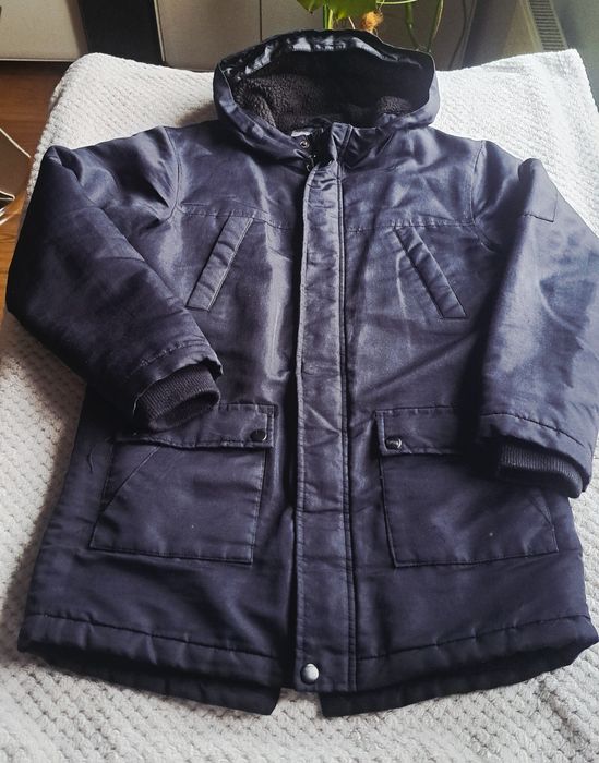 Płaszcz kurtka parka zimowa chłopięca Primark r. 152cm
Wymiary 
Długoś
