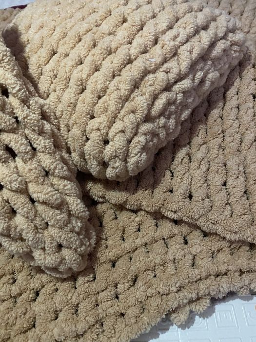 Плюшевий набір для малюка: зайчик, плед і подушка