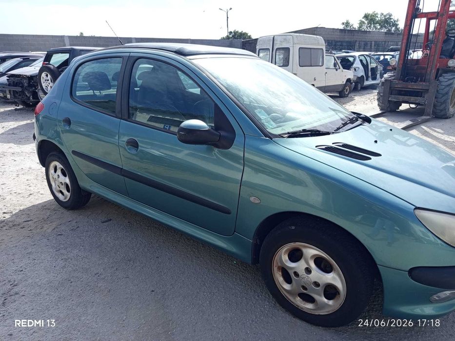 Para peças Peugeot 206 1.1 ano 2000