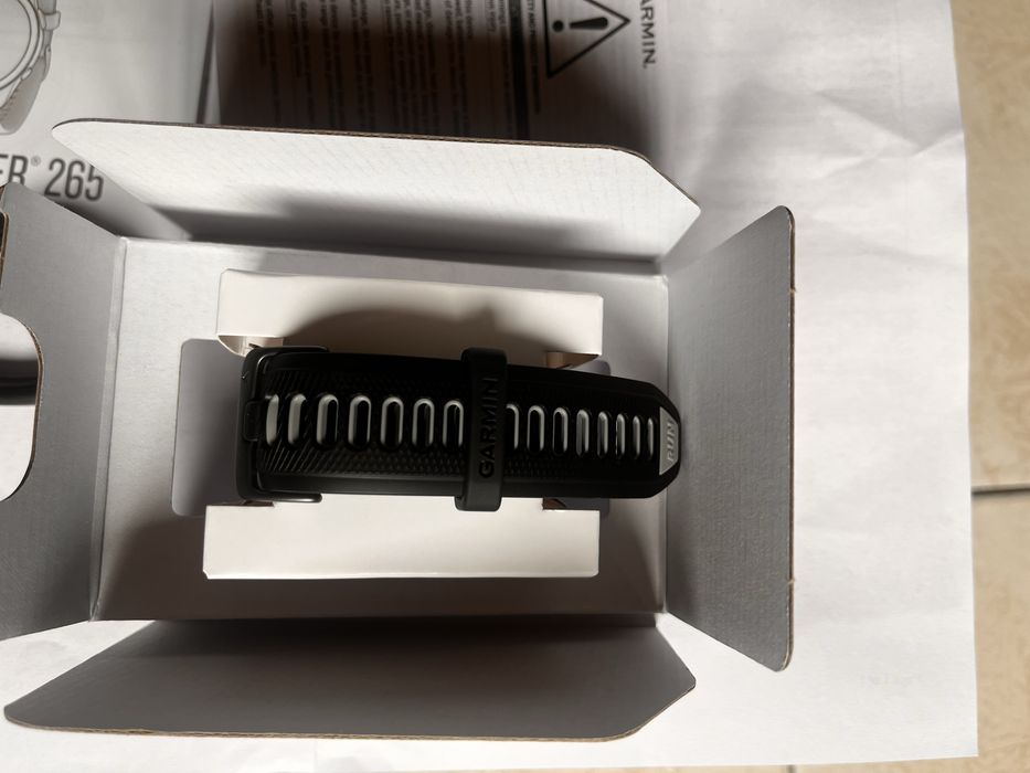 Garmin Forerunner 265 NOVO