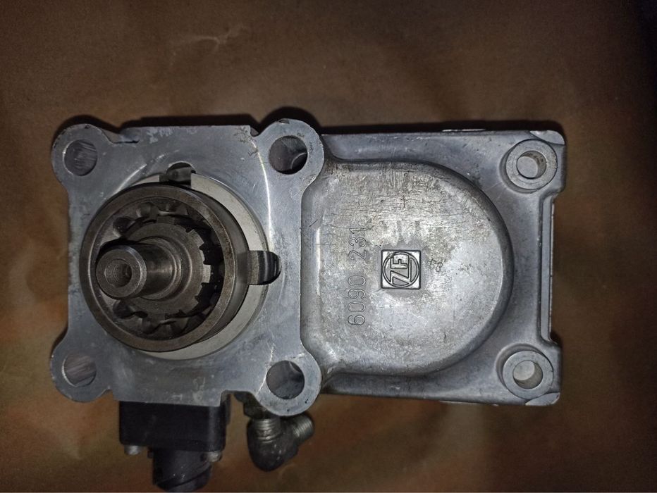 КОМ (коробка отбора мощности) КПП 16S1650 МАЗ ZF NH 4 C (6090042021)