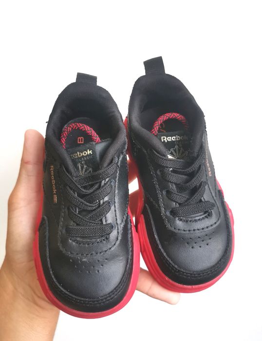 Reebok menino nr 20 - Novas!