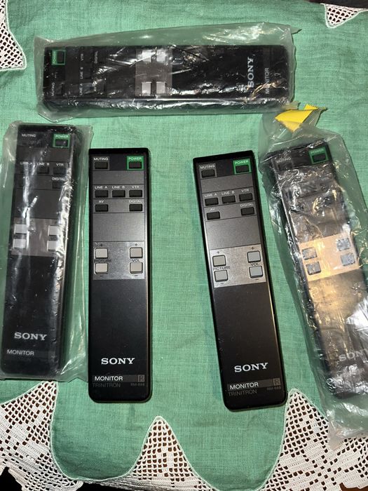 Comando SONY monitor TRINOTRON RM-668