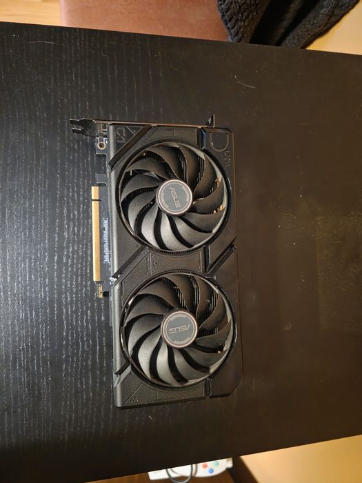 Nvidia RTX 4060 8GB