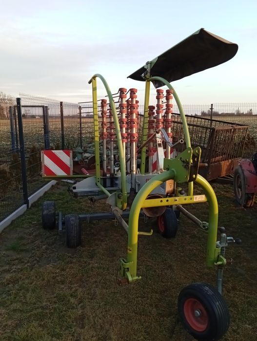 Sprzedam zgrabiarka CLAAS LINER 420