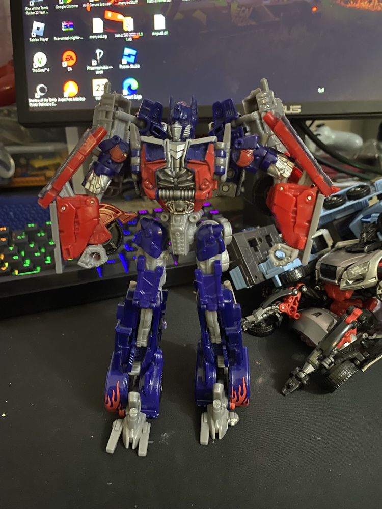 Optimus prime olx on sale