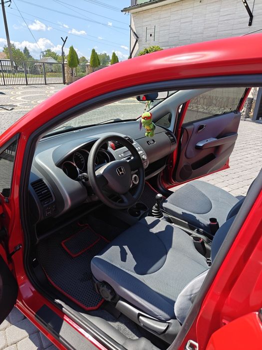 Honda Jazz 2007  .