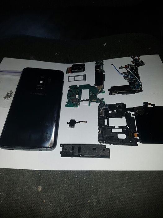 запчасти  к мобильному Samsung S 9+, S 9 Xiaomi mi 5 и 3 С 200 Гр.