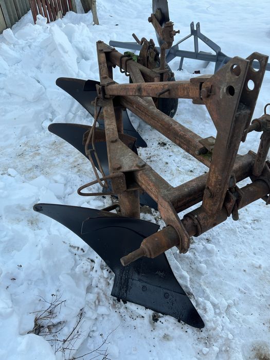 Плуг Unia Grudziadz 3/30 см