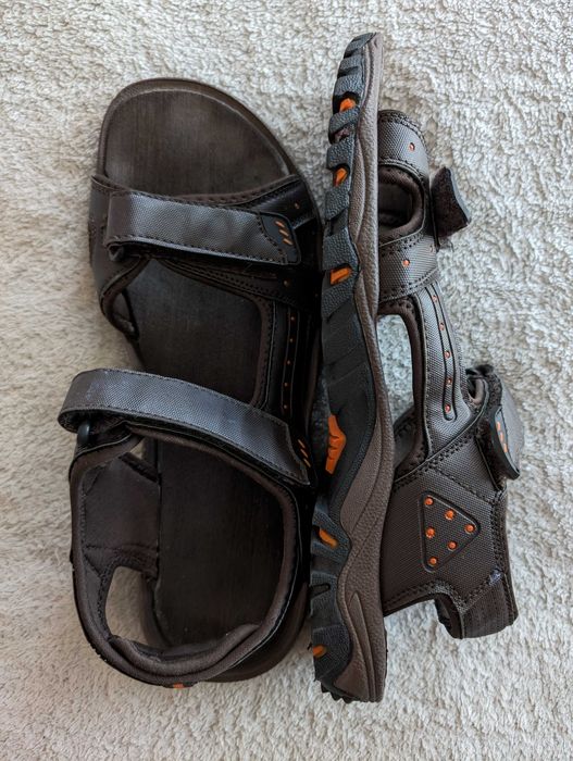 Brązowe eleganckie sportowe buty sandały na rzepy ok. 44 - 45