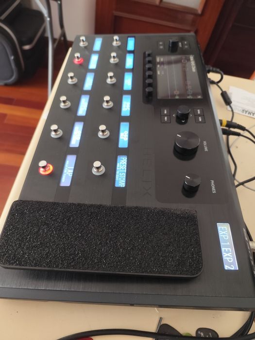 Line6 Helix + Pedal Mission + Mega pack de Presets