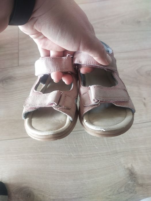 Różowe sandały dziewczęce Lasocki 26