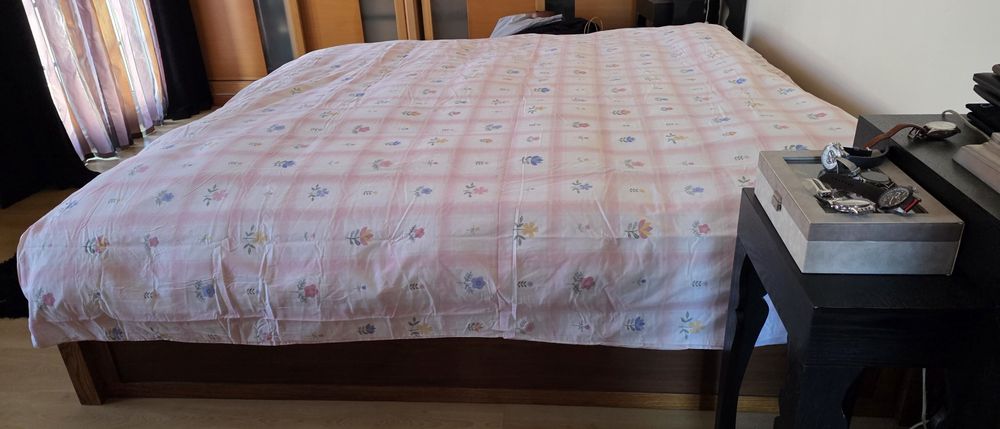 Vendo sommier madeira maciça