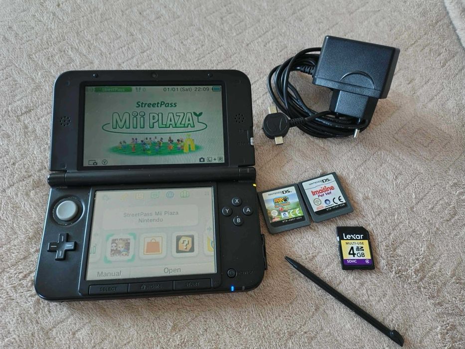 Nintendo 3Ds Xl + Rysik + Karta 4gb + Ładowarka +2x Gry Imagine Pet Vet i Pawly Pets