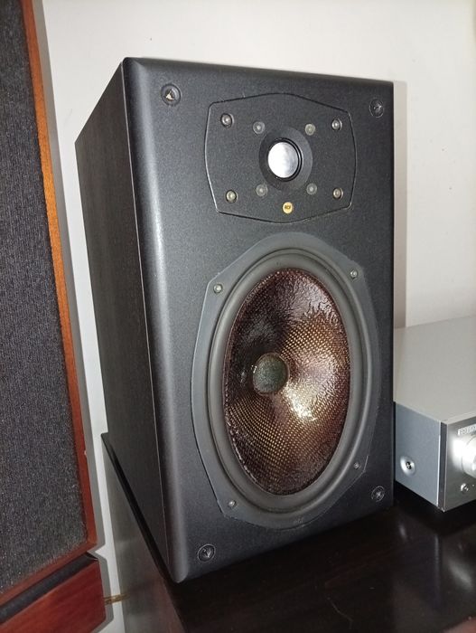 Colunas RCF Mytho2