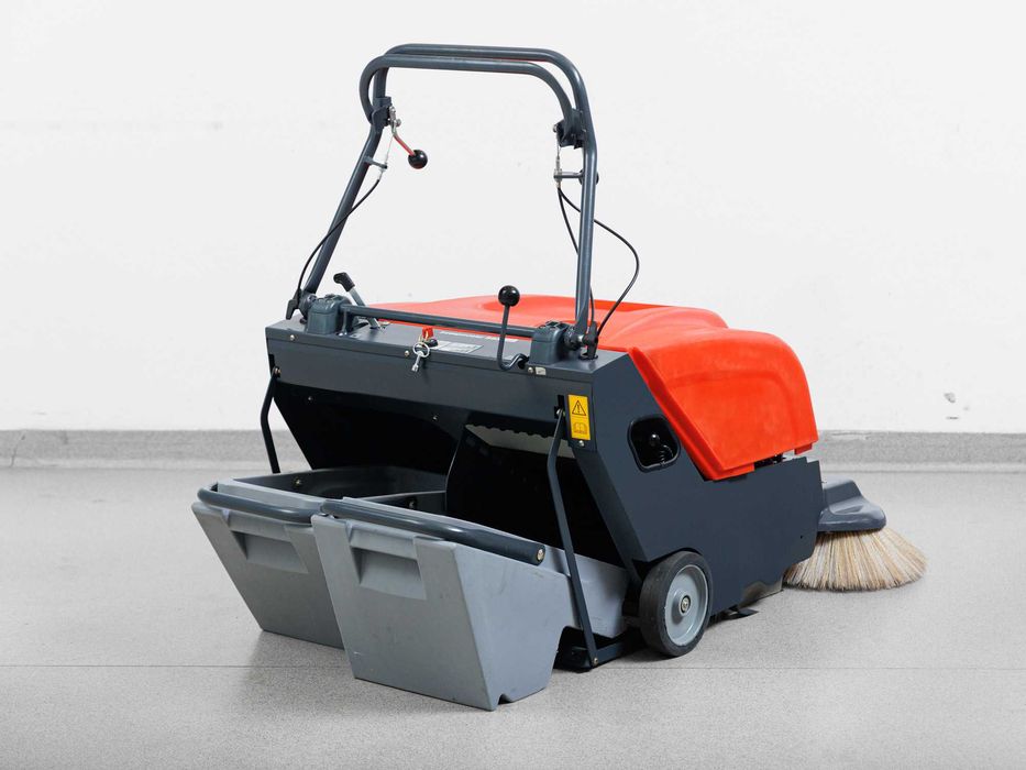 Zamiatarka Hako Sweepmaster B800 NOWE BATERIE 2019r 4350m²/h 11000 netto