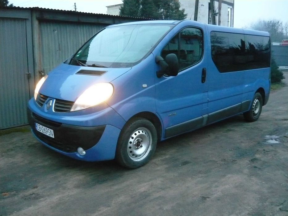 Renault Trafic 2,0 dci 9 osobowy