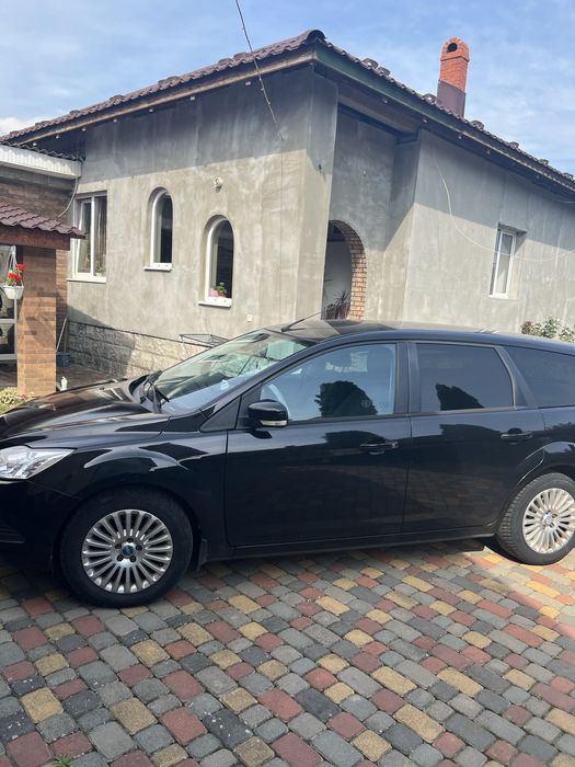 Ford focus 2010 року