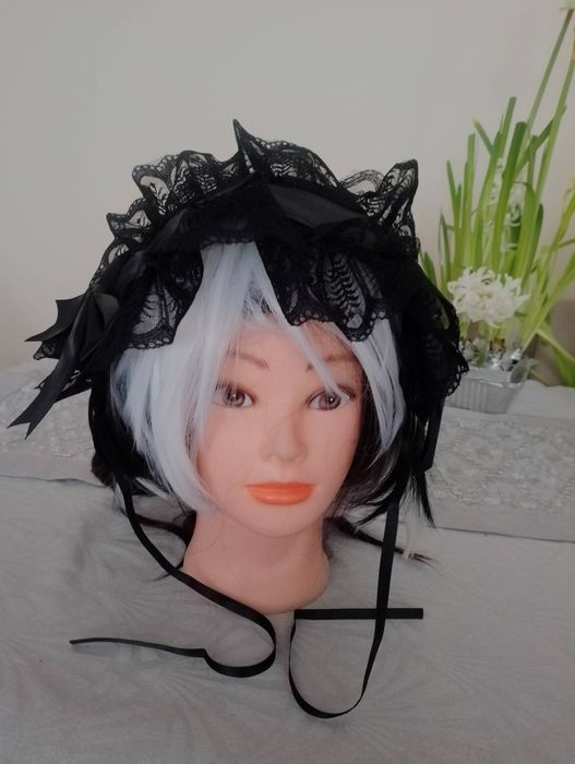 Bonnet w stylu wiktoriańskim gotyckim z wiązaniem pod szyją