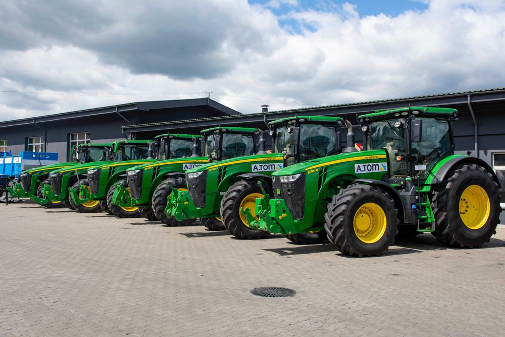 Трактори JOHN DEERE 8320R 8R370 8370R 7310R 6215R  7230R