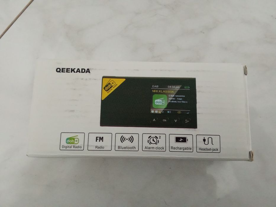 Портативне акумуляторне радіо