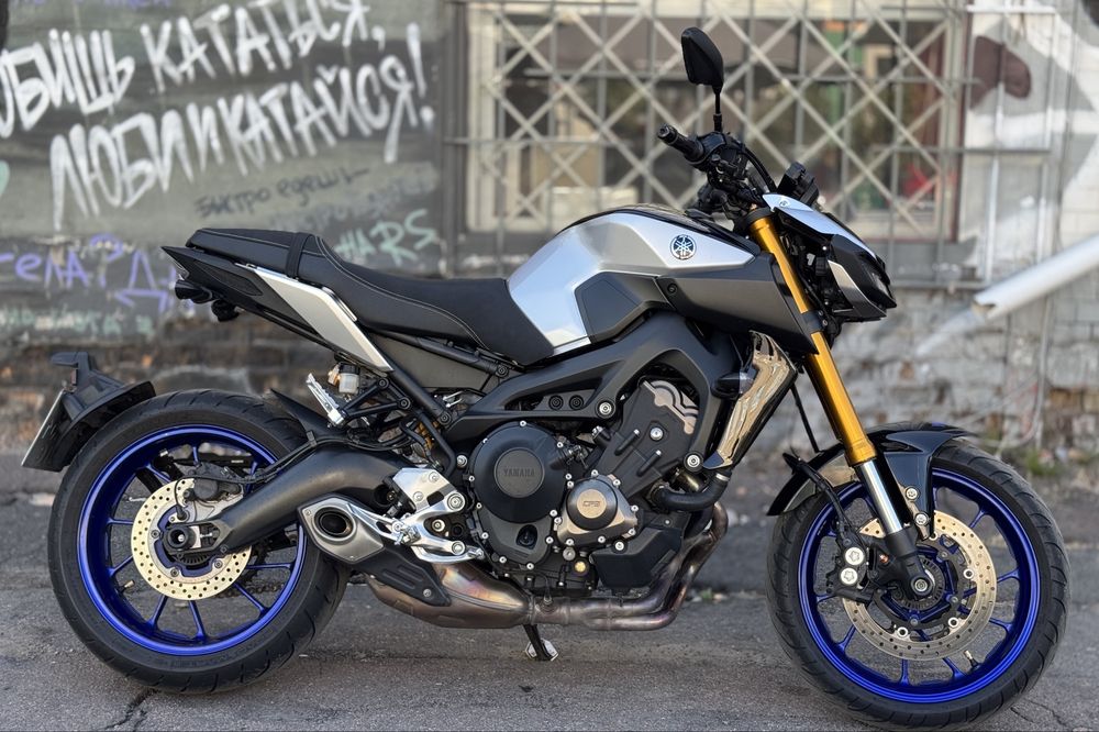 Мотоцикл Yamaha MT-09 SP 2018 рік