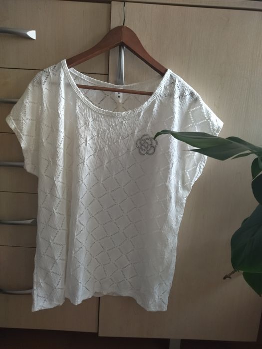 Nowa nietuzinkowa bluzeczka rozm.uniwersalny