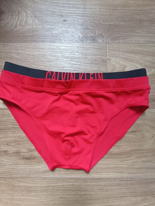 Calvin Klein Новые купальные плавки Calvin Klein размер L