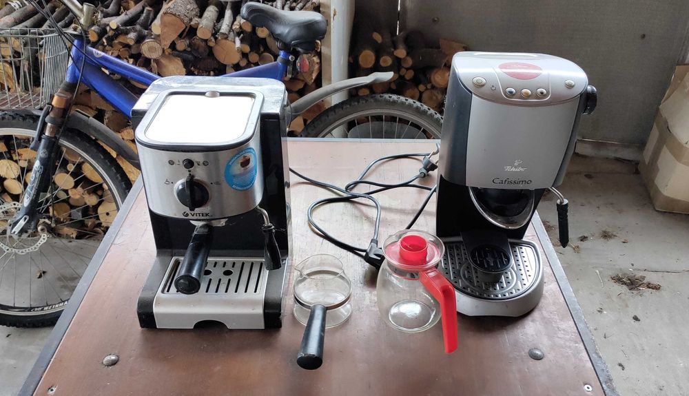 Две кофеварки кофемашины одним лотом за 1000 грн.