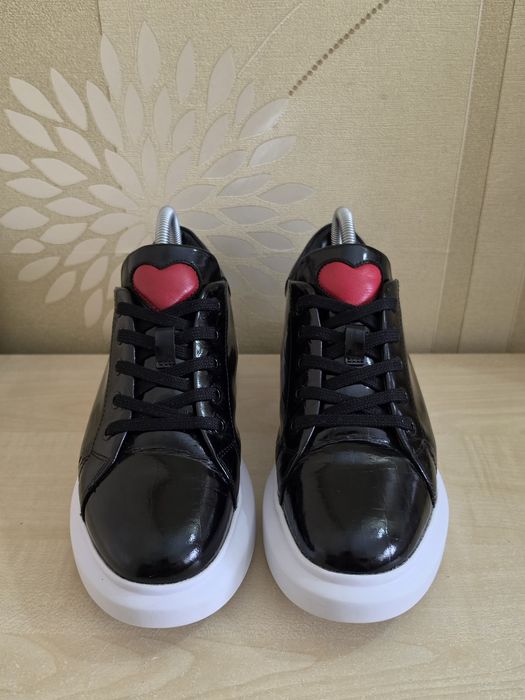Жіночі кросівки Love Moschino оригінал розмір 38-38.5