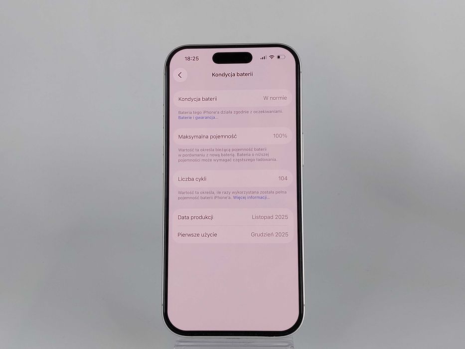 Apple iPhone 17 8 GB / 256 GB 5G Biały - Bardzo Dobry Stan