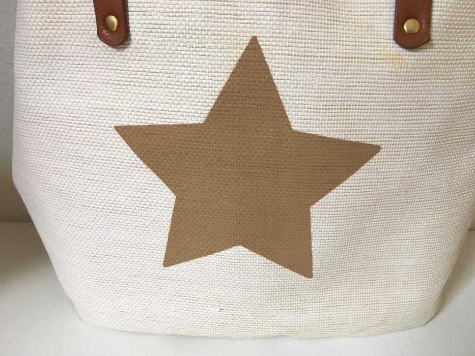 Mala Bege e Verde com Estrela e Pompom