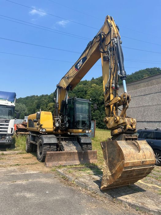 Caterpillar 318 D  Koparka CAT 318 D 2010 ROK DWIE ŁYŻKI + ROTOTILT