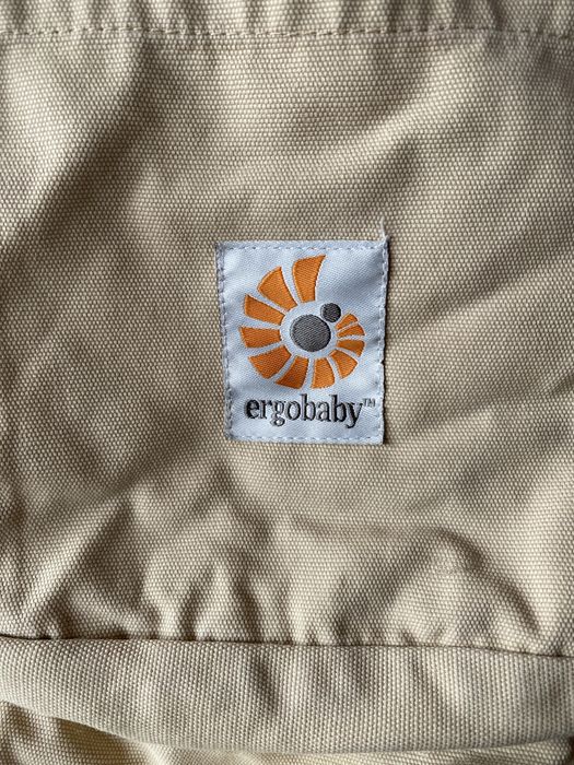 Marsúpio Ergobaby + Adaptador Ergobaby